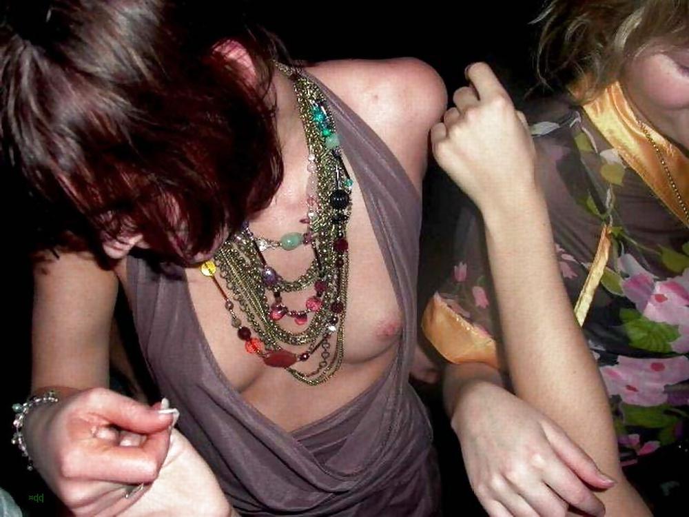 25P Gogus Frikikleri 2 (Downblouse)