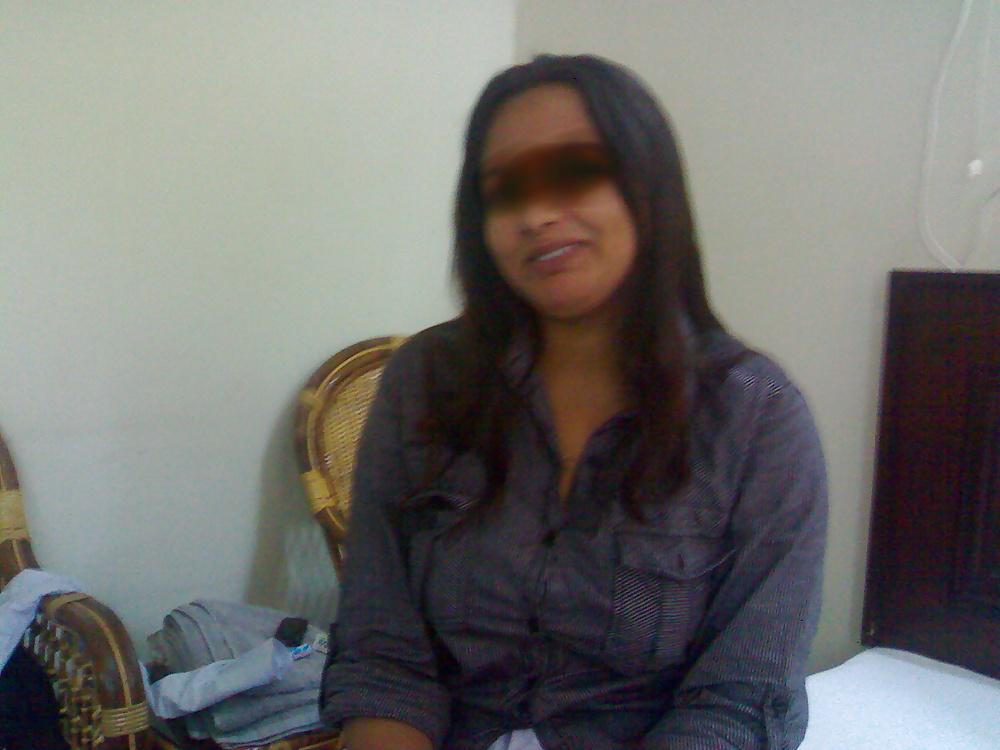 14P DESI WIFE MIX