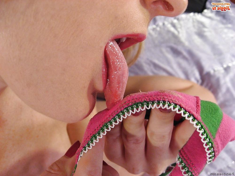 20P Girls Who Lick