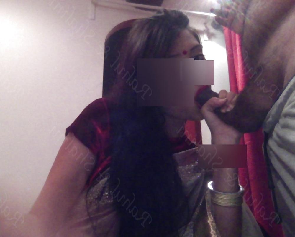 25P Desi fucking with white cpl4party