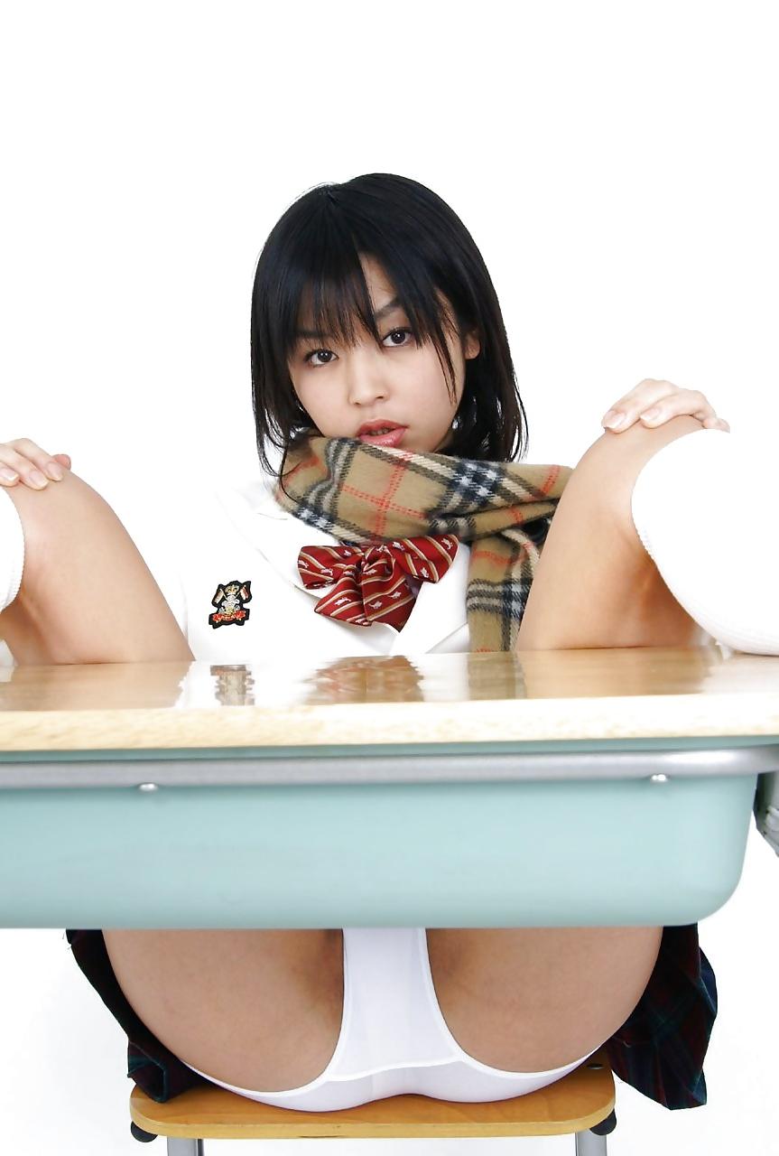 25P Japanese schoolgirl panties