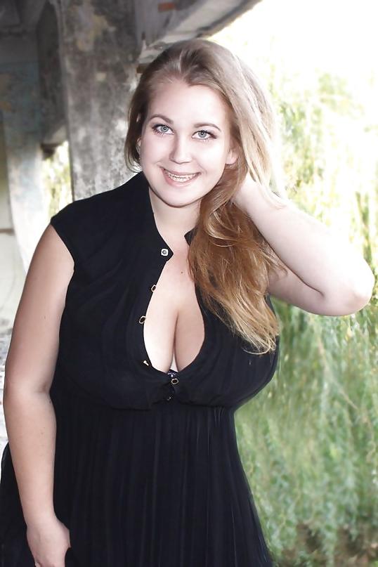 8P Busty Russian Woman 1901