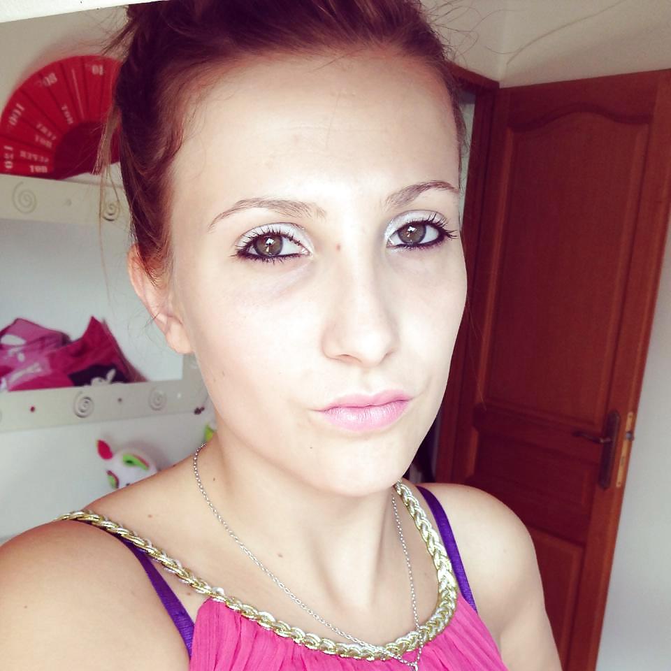 11P Pauline sexy woman