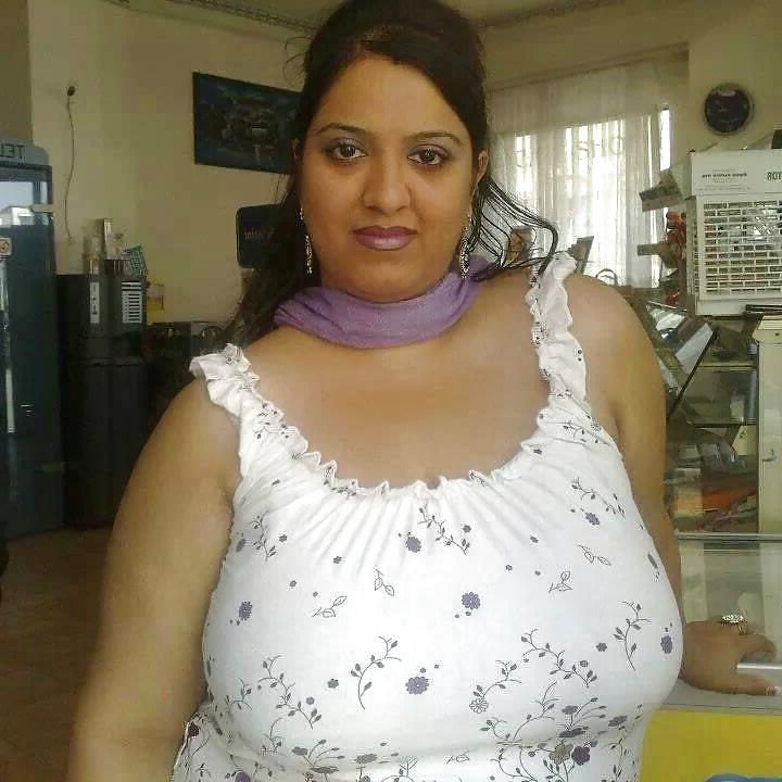 25P Desi Matures