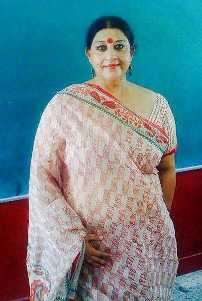 25P Desi Matures