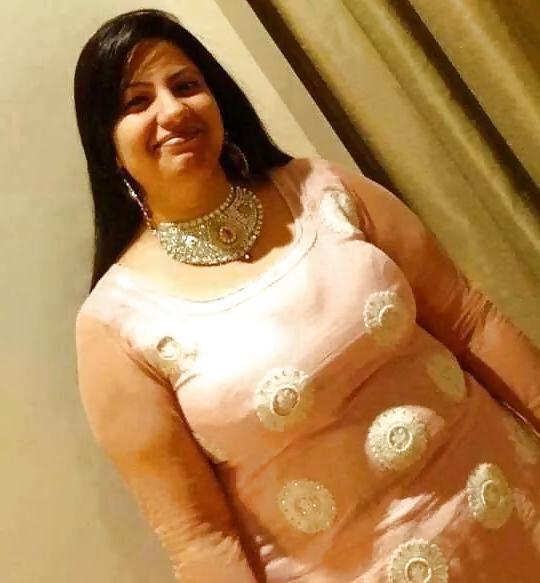 25P Desi Matures
