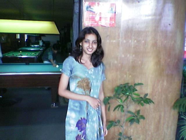 25P INDIAN GF TINA -INDIAN DESI PORN SET 9.0