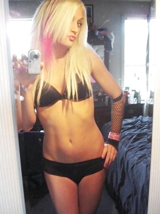 25P Traps ... Super Hot and Young !