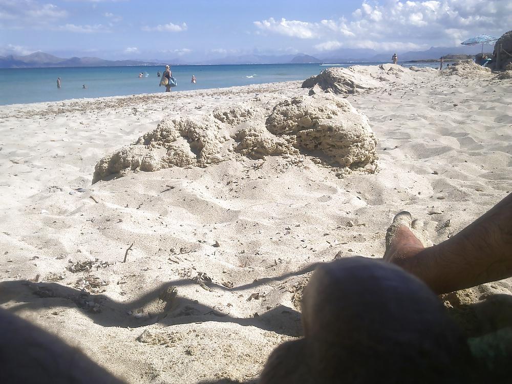 8P Naugthy on the beach