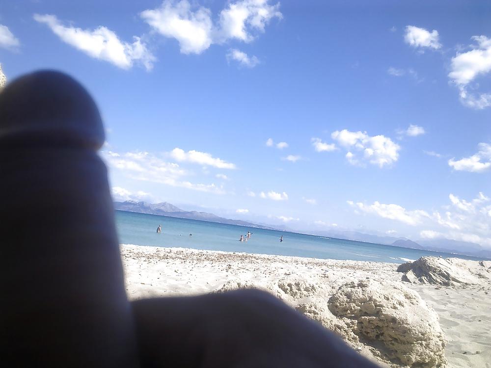 8P Naugthy on the beach