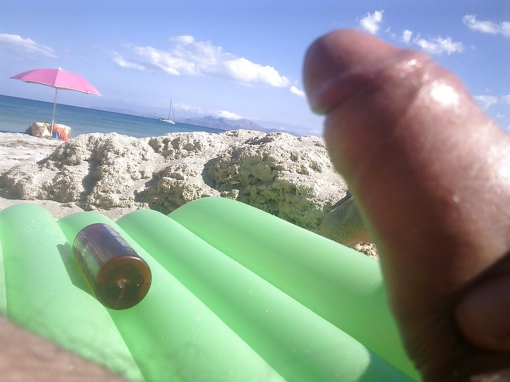 8P Naugthy on the beach