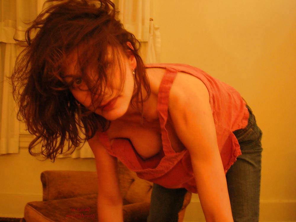 25P Downblouse little titties