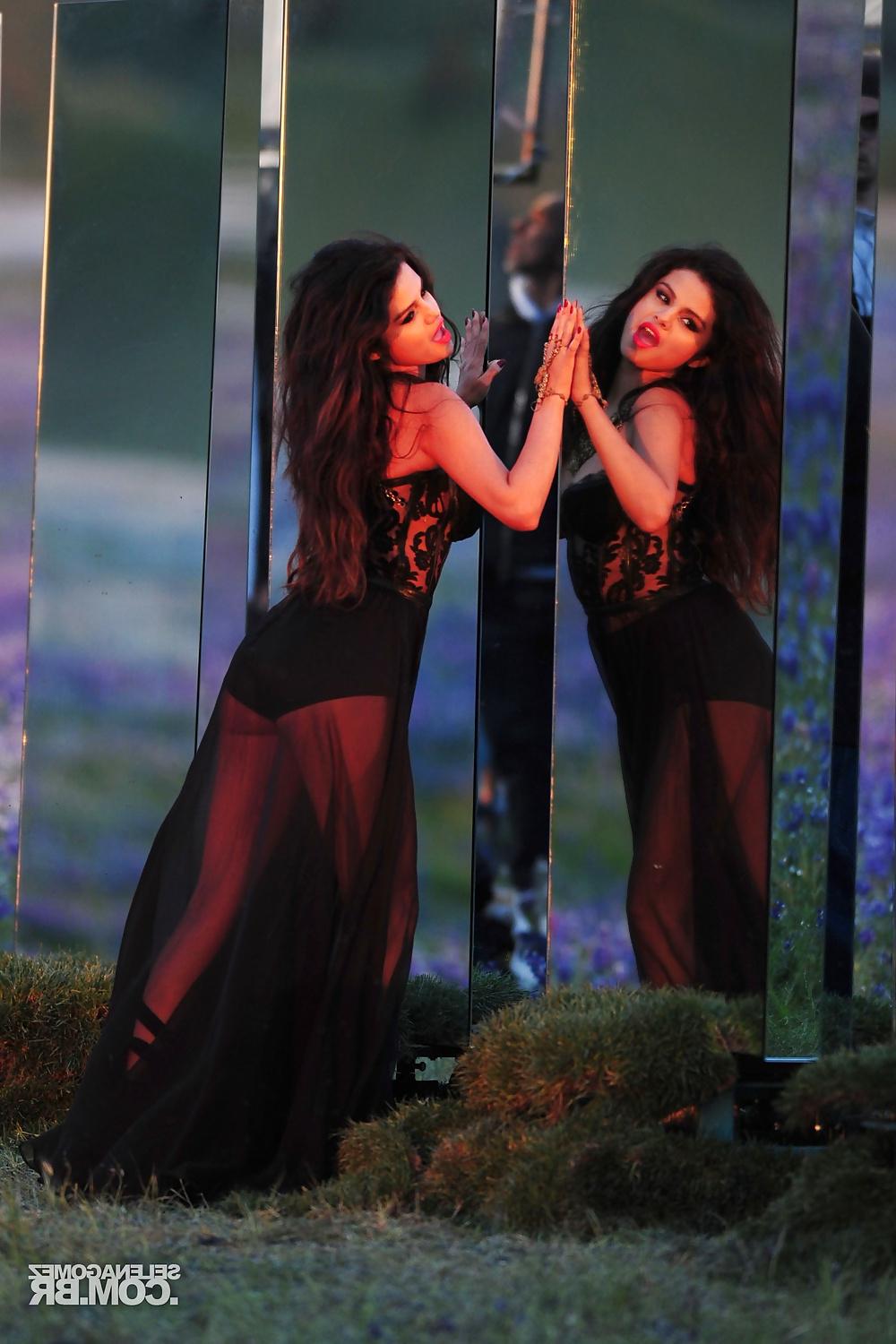 25P Selena Gomez - Perfect Latin ASS - compilation