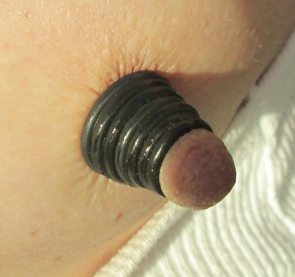 25P Guy has fun with his nipples