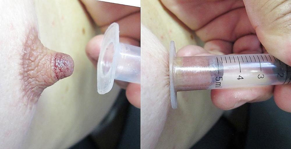25P Guy has fun with his nipples