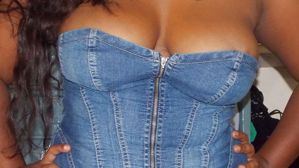 9P Desi Indian in Jeans Top