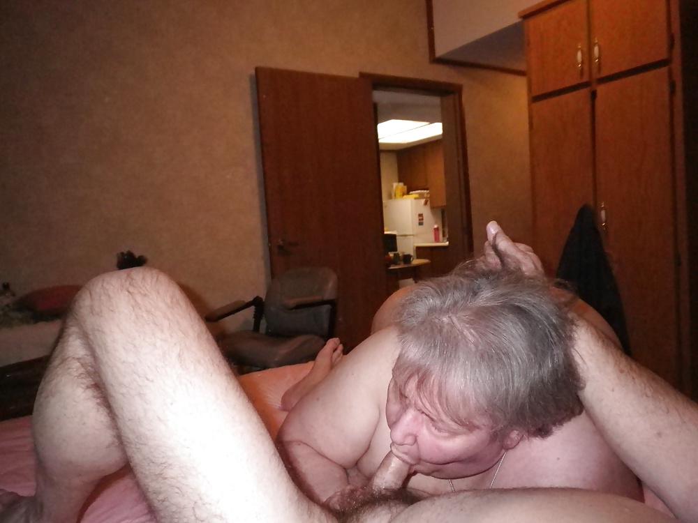 5P Sucking granny
