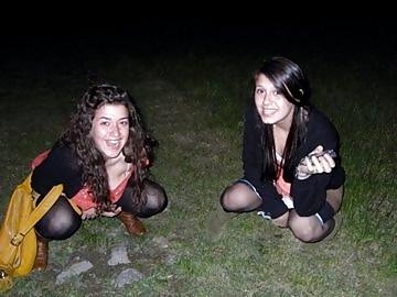 25P Girls Cought on Toilet