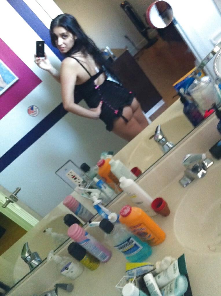 25P Self Pics - Hot Amateurs - vol 32!
