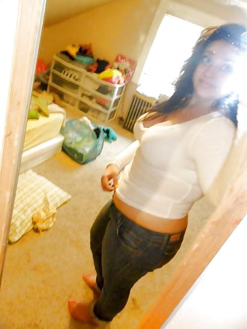25P Self Pics - Hot Amateurs - vol 32!