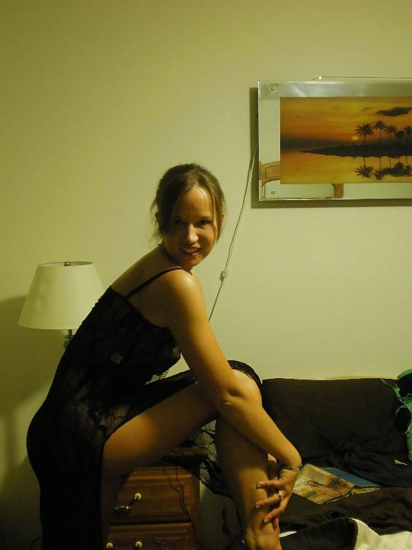23P Hot Girlfriend Nude Before & After Boob Job Pics