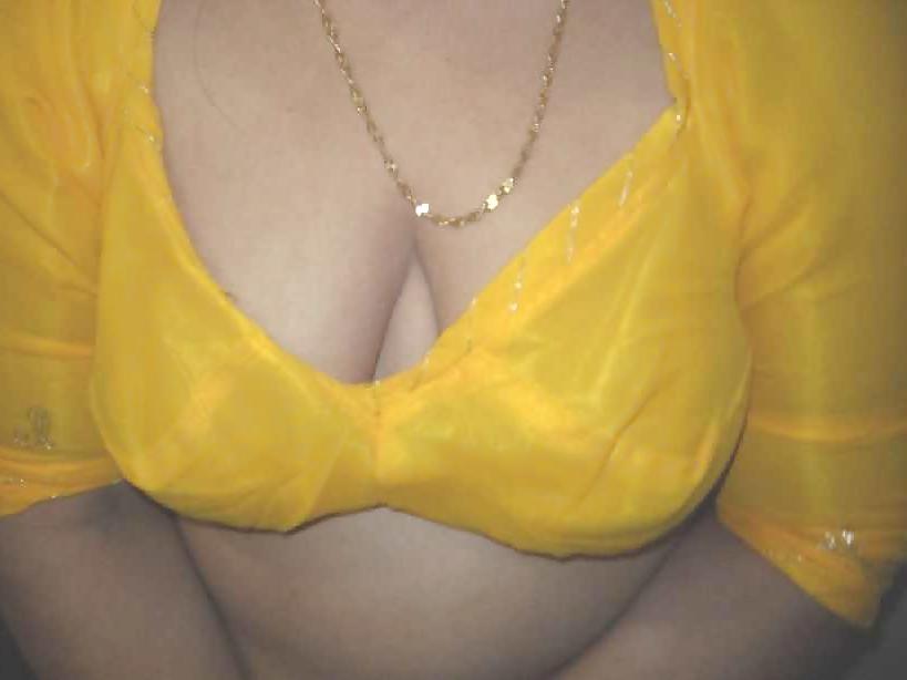 25P Desi BBW17