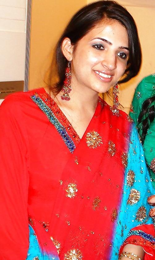 25P Indian desi paki pakistani delhi bangladeshi mombai pune