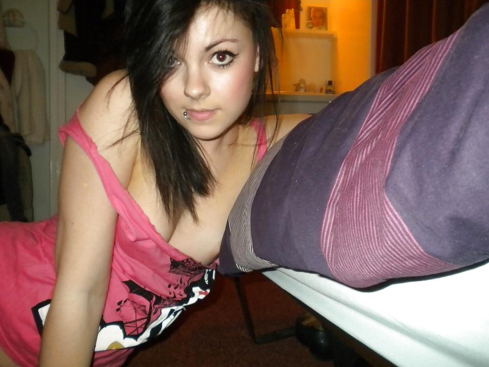 25P Upskirt and downblouse