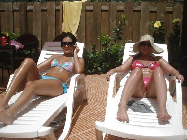 25P Colombian cute friends 2 