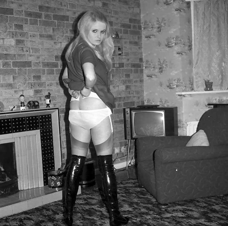 25P Nylons Beauty England 1969