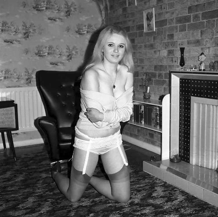 25P Nylons Beauty England 1969