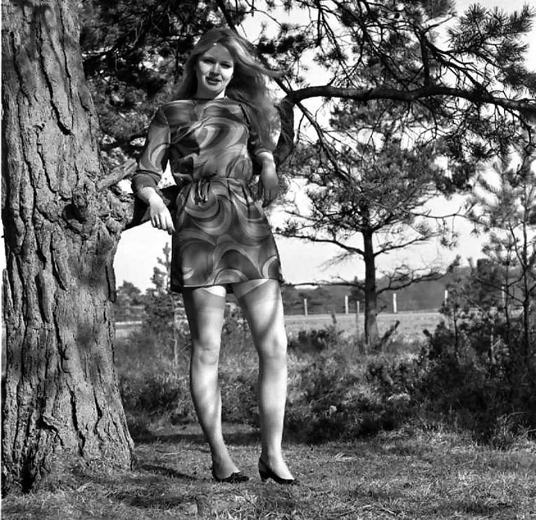 25P Nylons Beauty England 1969