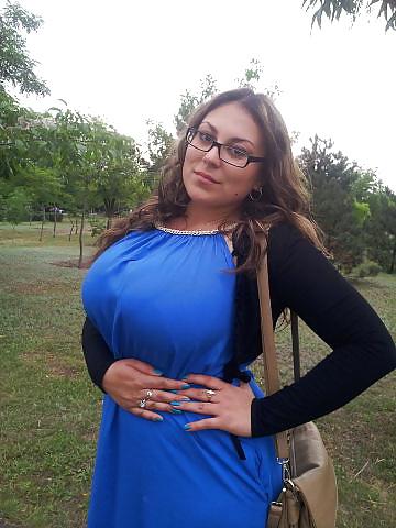 15P Busty Russian Woman 1829