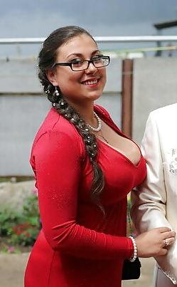 15P Busty Russian Woman 1829