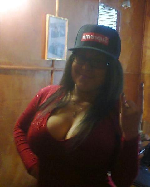 15P Busty Russian Woman 1829