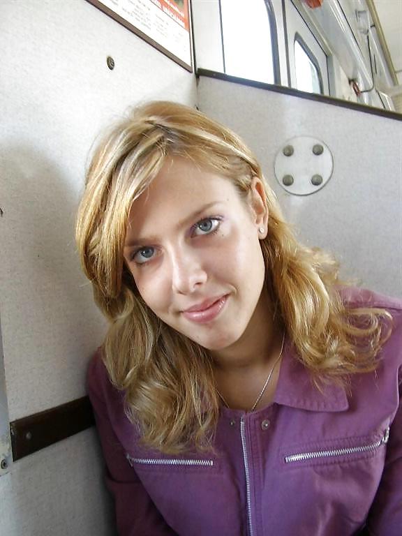 13P College redhead is handcuffed & gives BJ