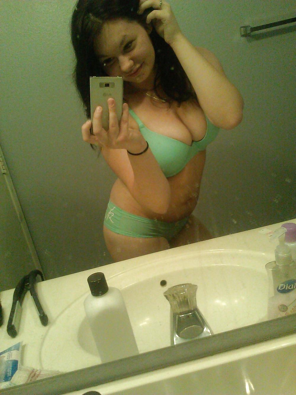 25P Self Pics - Hot Amateurs - vol 30!