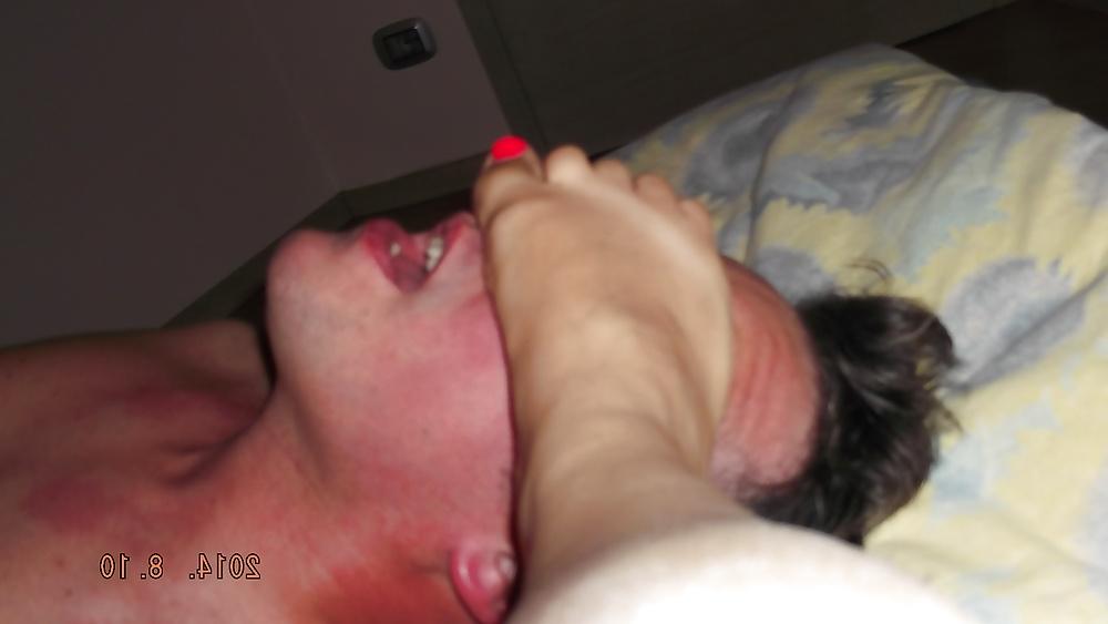 6P Italian foot fetish