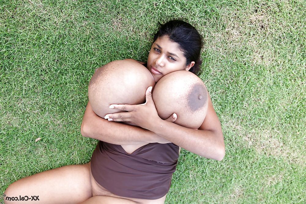 25P Desi Monster Titsss