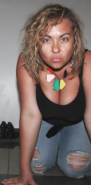 21P Busty Russian Woman 1836