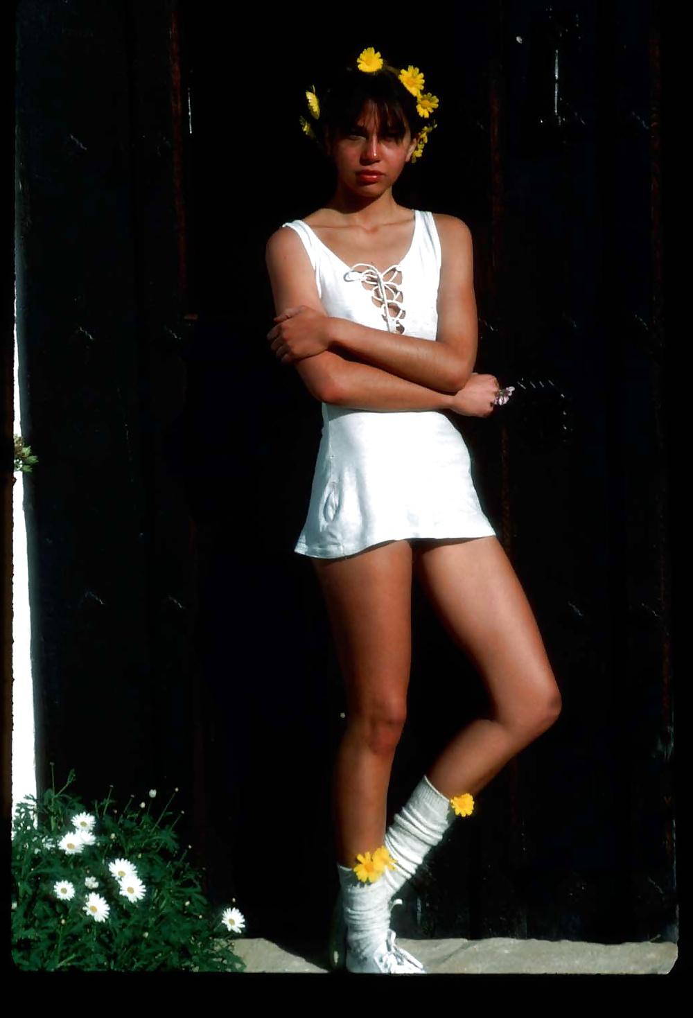 25P Most Erotic Ccharming Beauty Amanda Keir