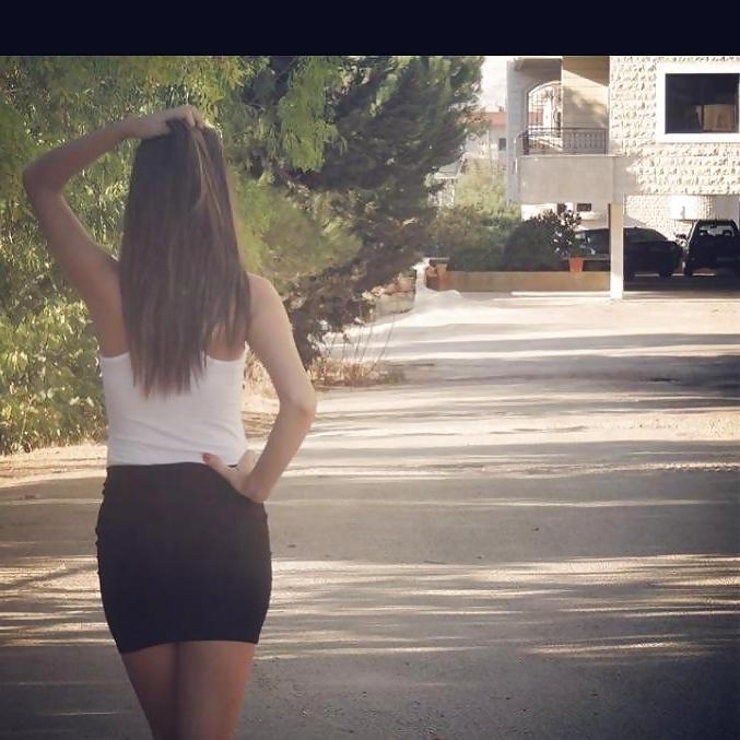 15P Arab beauty 2 - Cum on her