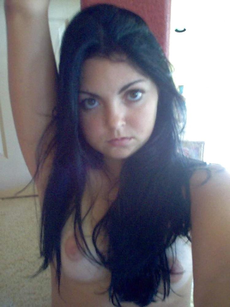 25P The Wetter the Better: Self Shot Hotties 41