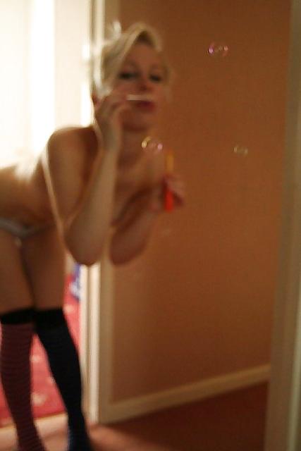 20P Teen Titties, Pussy and ass: Self Shot Hotties