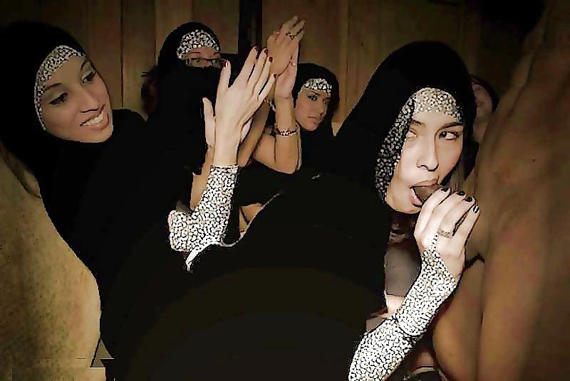 15P For a Happy Ending to a Great Eid - Hijab Porn
