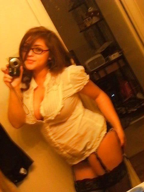 25P Busty amateur 1