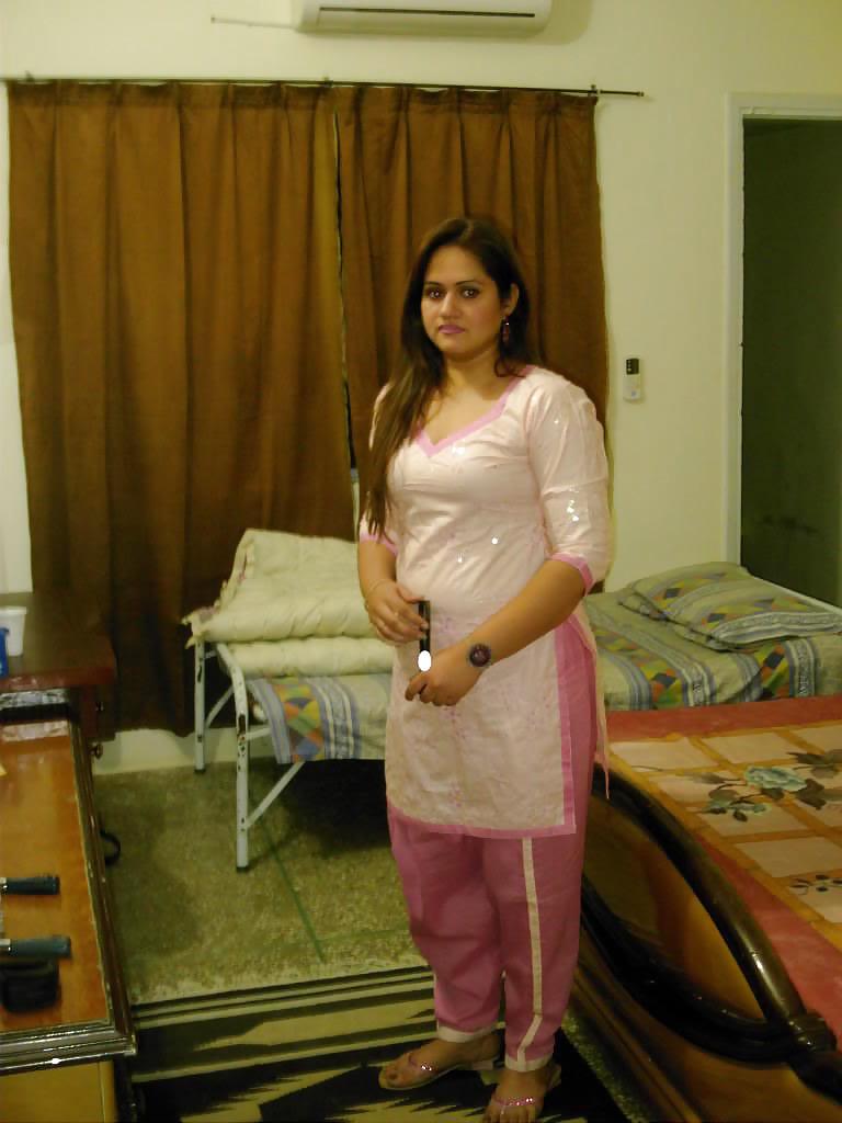 20P Desi Girls 3