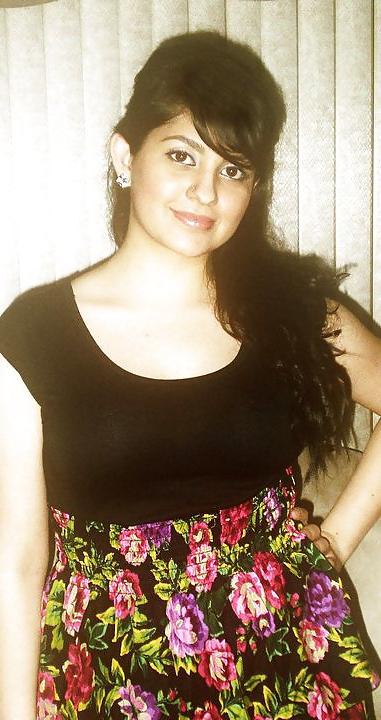 25P Hot and Sexy Indian, Desi, NRI, Punjabi Whore Slut Bitches!!