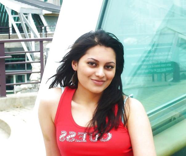25P Hot and Sexy Indian, Desi, NRI, Punjabi Whore Slut Bitches!!