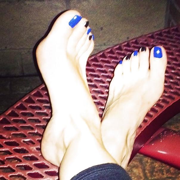 25P Foot Fetish
